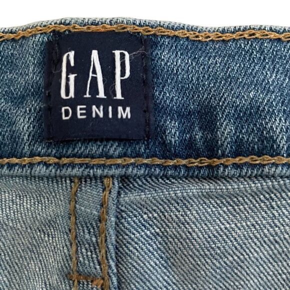 Gap ~ 5” Denim Shorts ~ size 29 - Picture 5 of 8